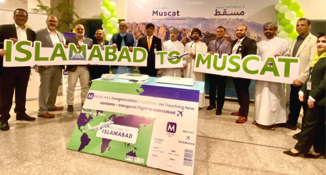 Celebrations following inaugural SalamAir flights